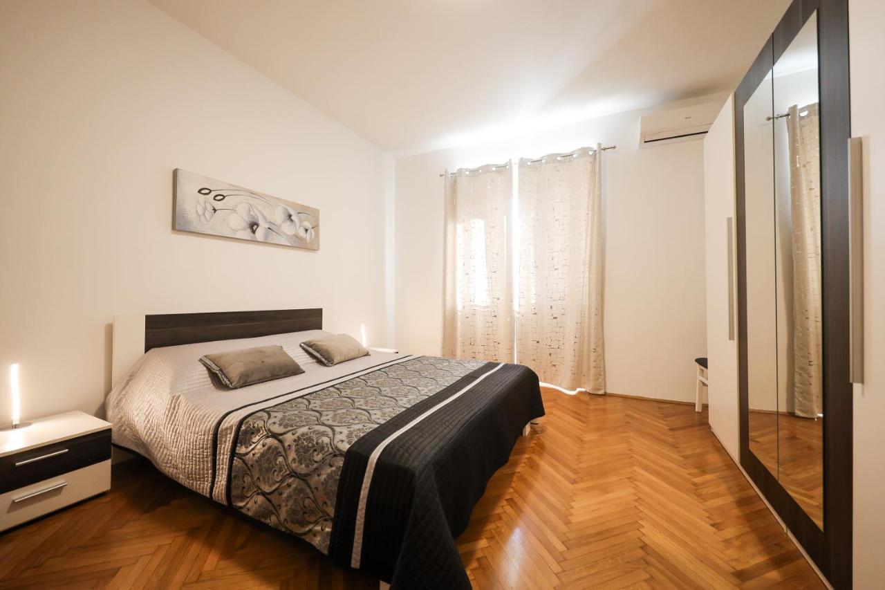 Apartamento Zara city center Exterior foto